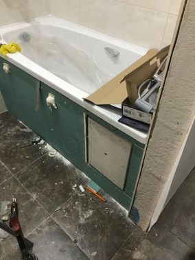 Люк под плитку Нажимной Секрет-Лайт 600*500 Люк под плитку Нажимной Секрет-Лайт 600*500