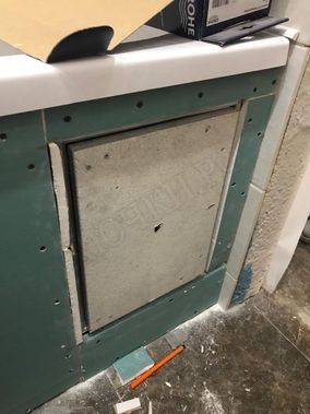 Люк под плитку Нажимной Секрет-Лайт 600*500 Люк под плитку Нажимной Секрет-Лайт 600*500